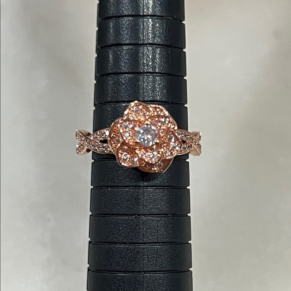 Rose Gold Floral CZ Ring - Picture 5 of 8